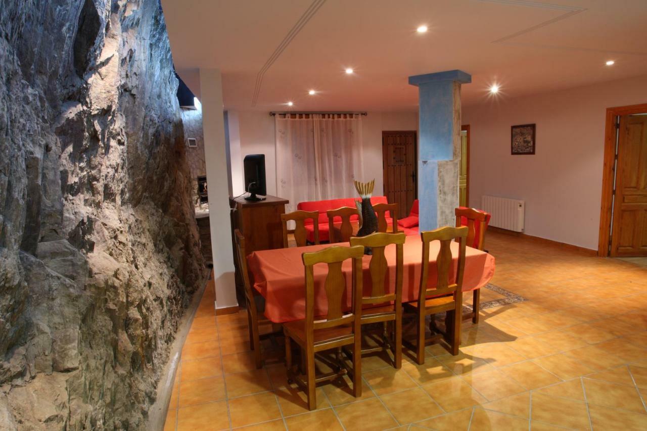 Aguas Frias III Vila La Omañuela Exterior foto